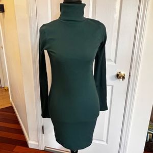 Wild Fable Women’s Long Sleeve Turtleneck Dark Green Midi Dress Size Small